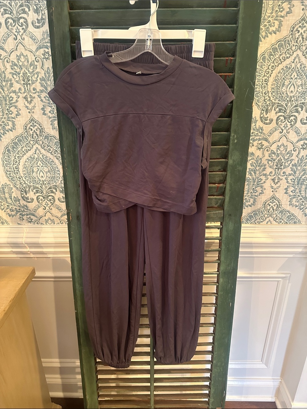 Women’s Relaxed Jogger Jumpsuit Set